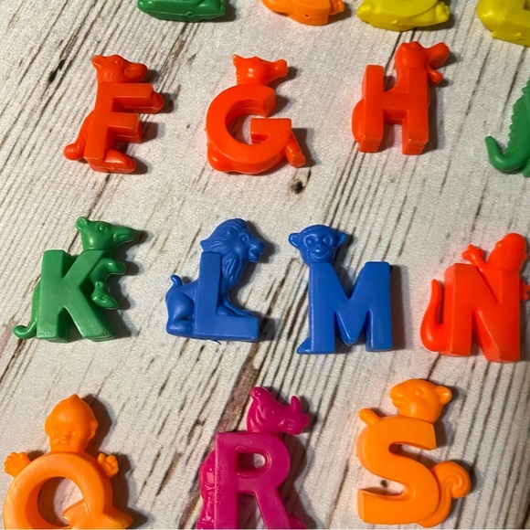 VTG Plastic Blowmold Zoo Animal Alphabet 23 Letters 3" Incomplete Set Hong Kong - Picture 7 of 9